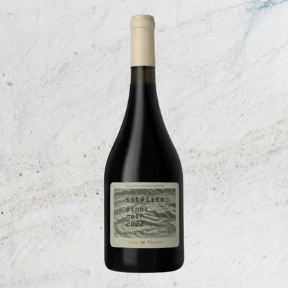 Familia Millán Satélite Seda de Plutón Pinot Noir